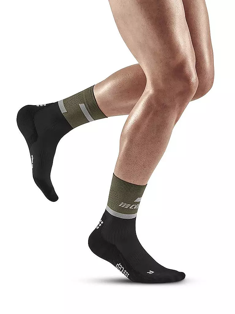 CEP Herren Kompressionssocken The Run Mid Cut Olive